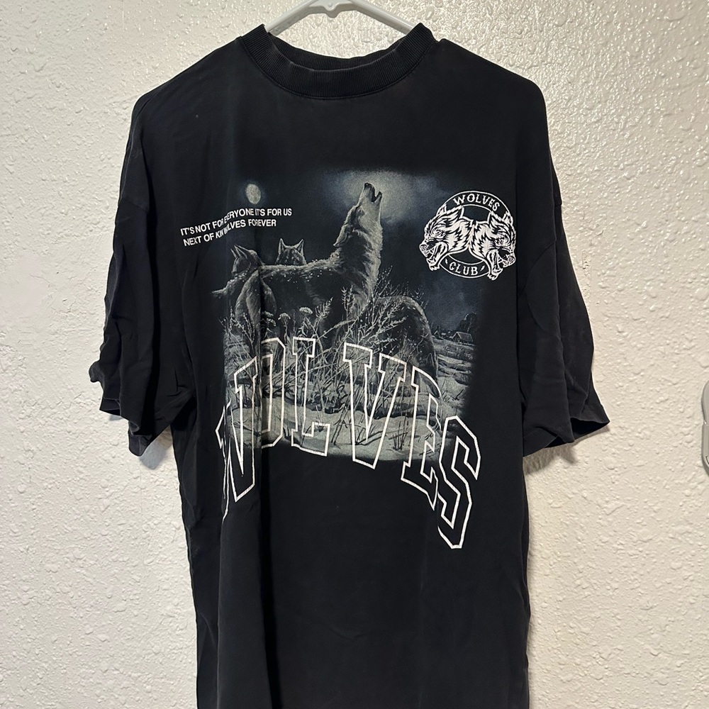 Darc Sport Wolves Club Black Graphic T-Shirt